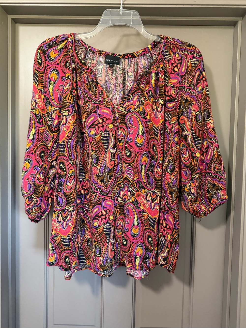 Jones New York Pink Paisley V-Neck Blouse with Multicolor Accents PLUS SIZE 2X